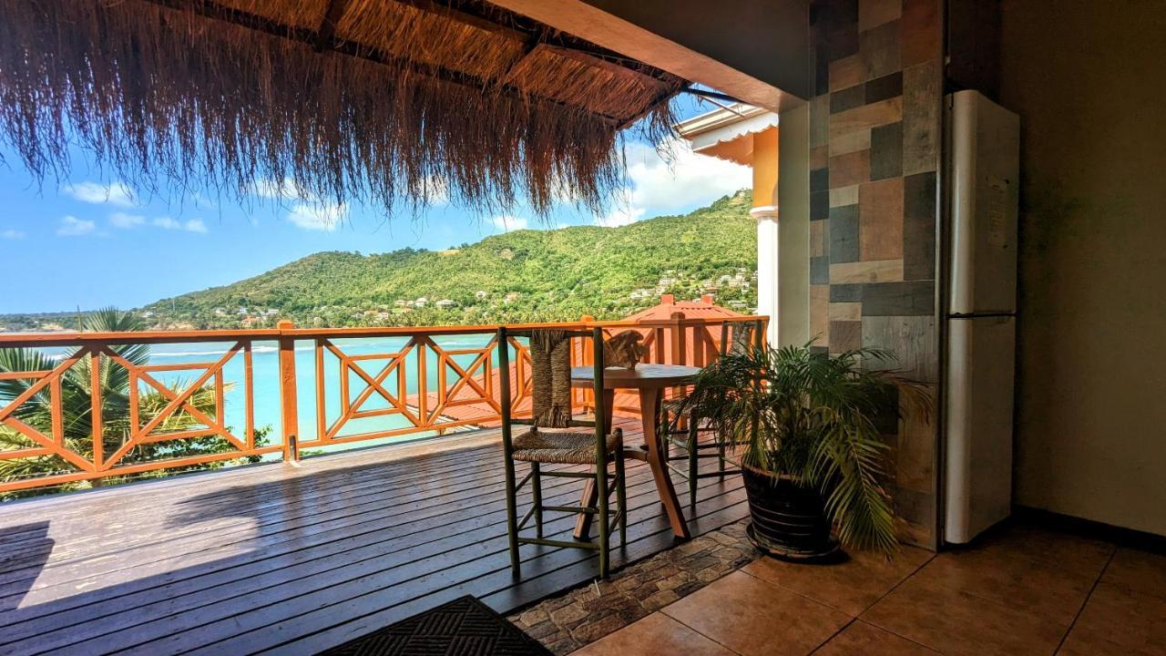 Sunset Lane Hotel Laborie Ngoại thất bức ảnh