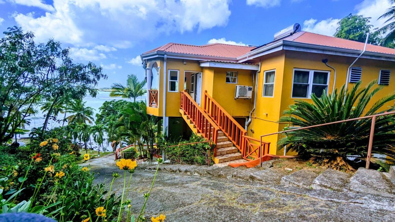 Sunset Lane Hotel Laborie Ngoại thất bức ảnh